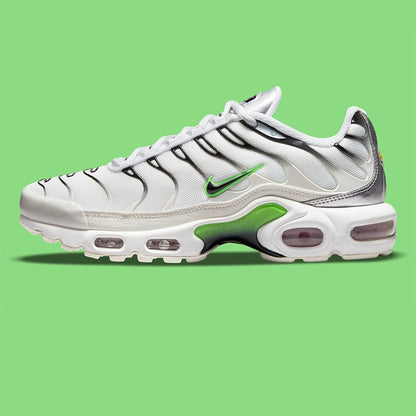 Purchasing agent Nike Nike   Air   Max   Plus   light buffer   woman air cushion Running shoes   DN6997   100